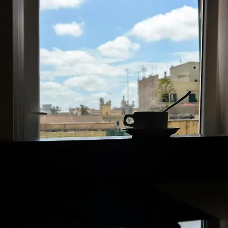At Townhouse - Filiberto