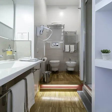 At Townhouse - Filiberto