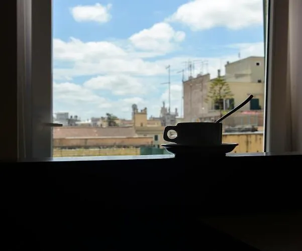 At Townhouse - Filiberto