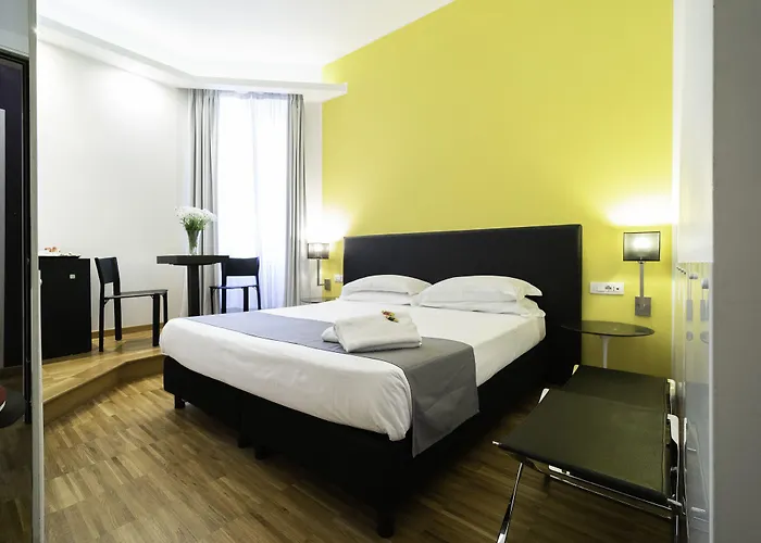 At Townhouse - Filiberto 4*